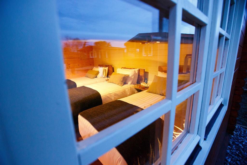 Giltraps Townhouse & Glamping Hotel Kinnitty Room photo