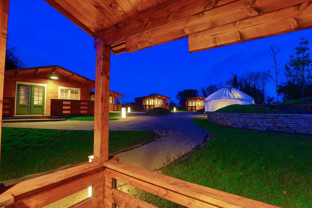 Giltraps Townhouse & Glamping Hotel Kinnitty Room photo
