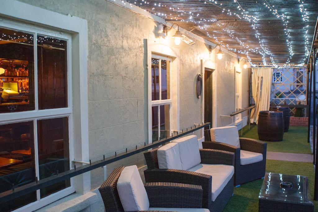 Giltraps Townhouse & Glamping Hotel Kinnitty Exterior photo