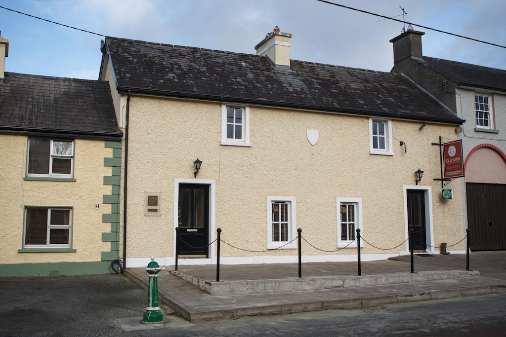 Giltraps Townhouse & Glamping Hotel Kinnitty Exterior photo
