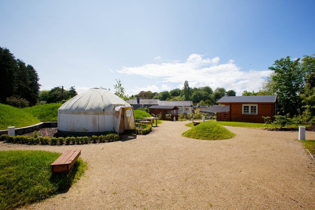 Giltraps Townhouse & Glamping Hotel Kinnitty Exterior photo