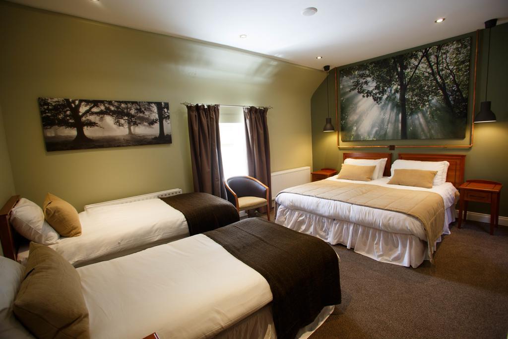 Giltraps Townhouse & Glamping Hotel Kinnitty Exterior photo